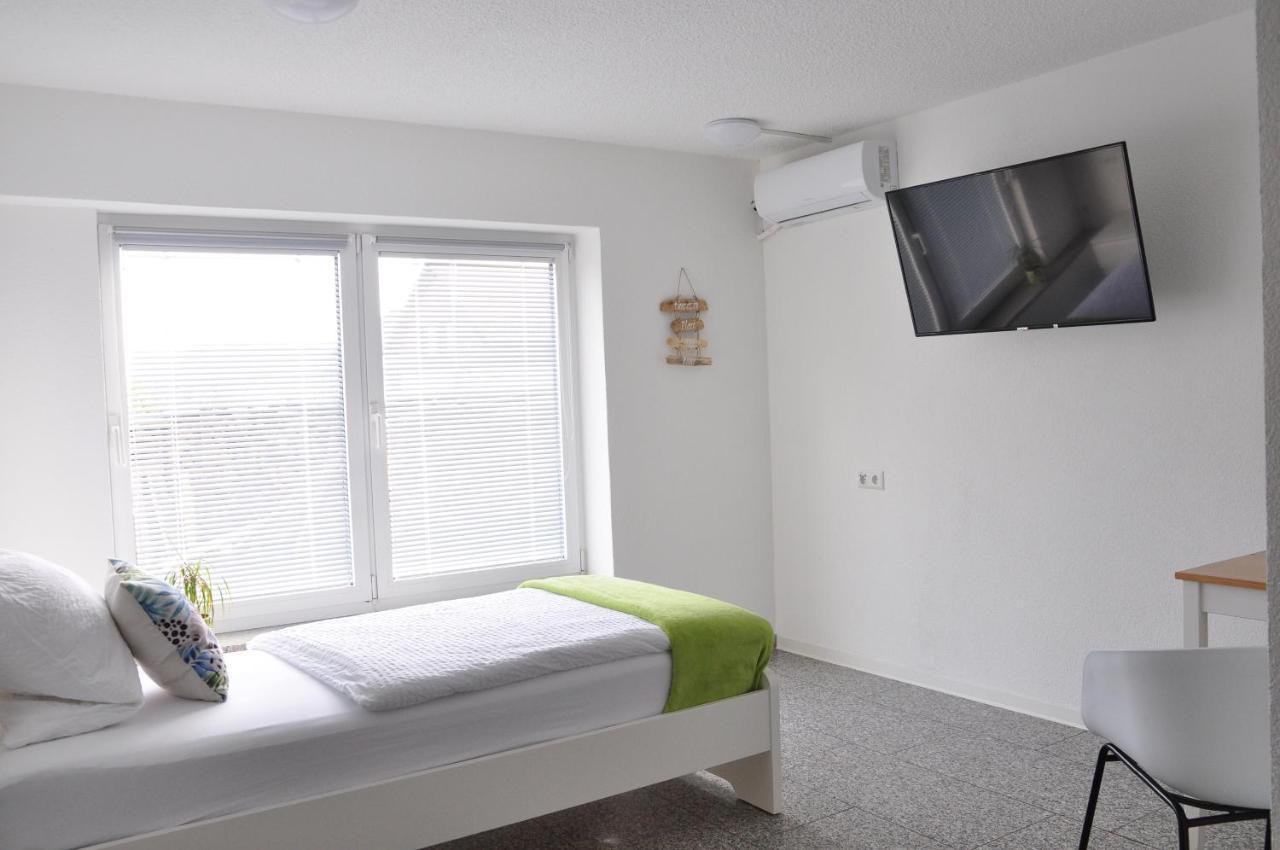N37 -Modern Eingerichtete Zimmer In Ruhiger Lage Aldingen  Exteriér fotografie