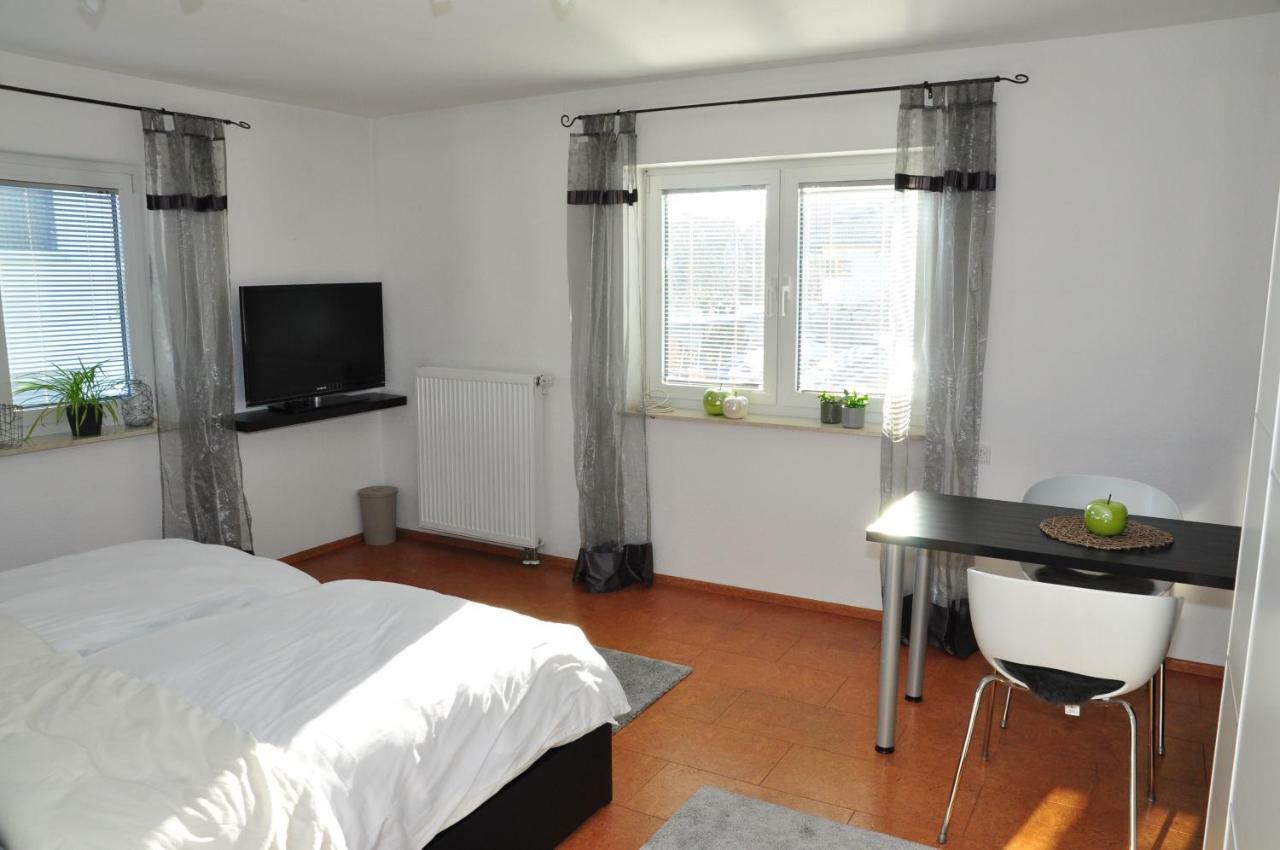 N37 -Modern Eingerichtete Zimmer In Ruhiger Lage Aldingen  Exteriér fotografie